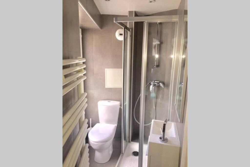 French Typical Apartment Paris Dış mekan fotoğraf